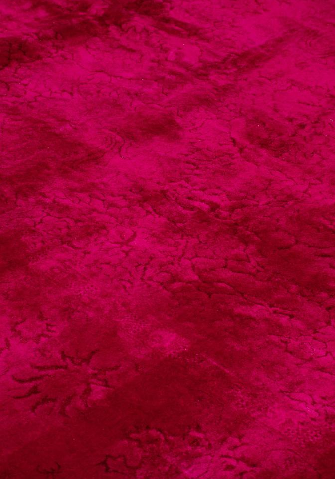 Vintage Scarlet 6’10” x 9’7″