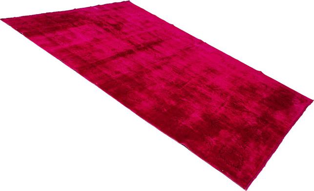 Vintage Scarlet 6’10” x 9’7″
