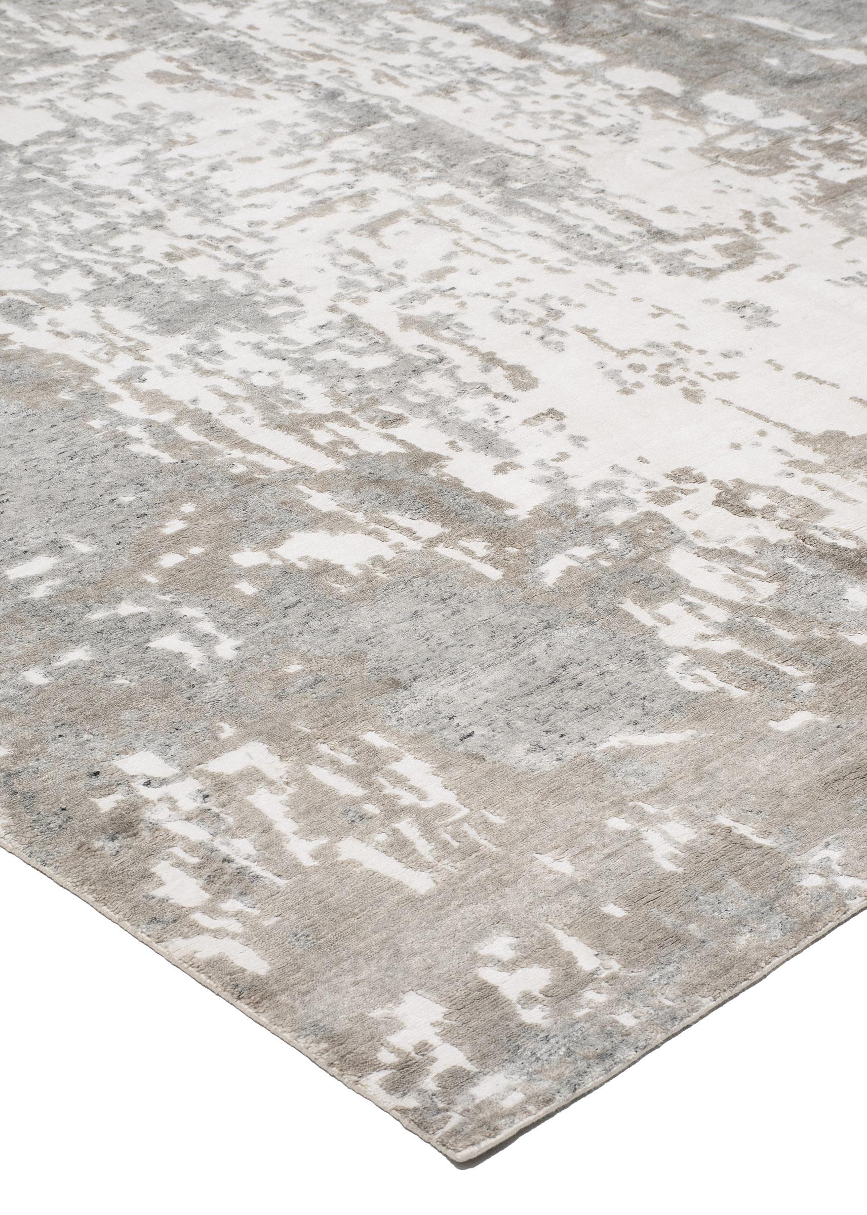 Pillar Silver 6’2″ x 9’2″