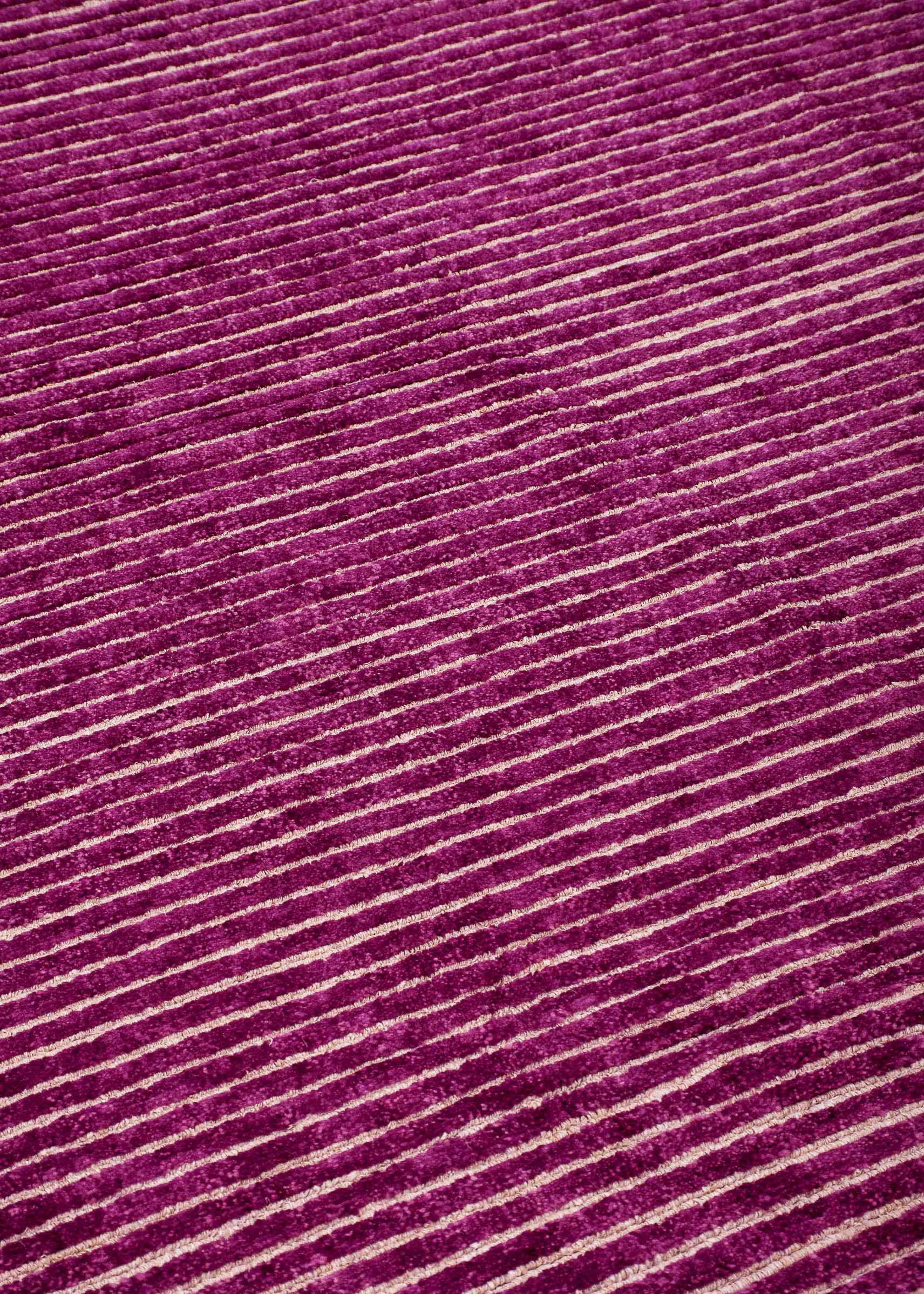 Rib & Loop Magenta 6′ x 9′
