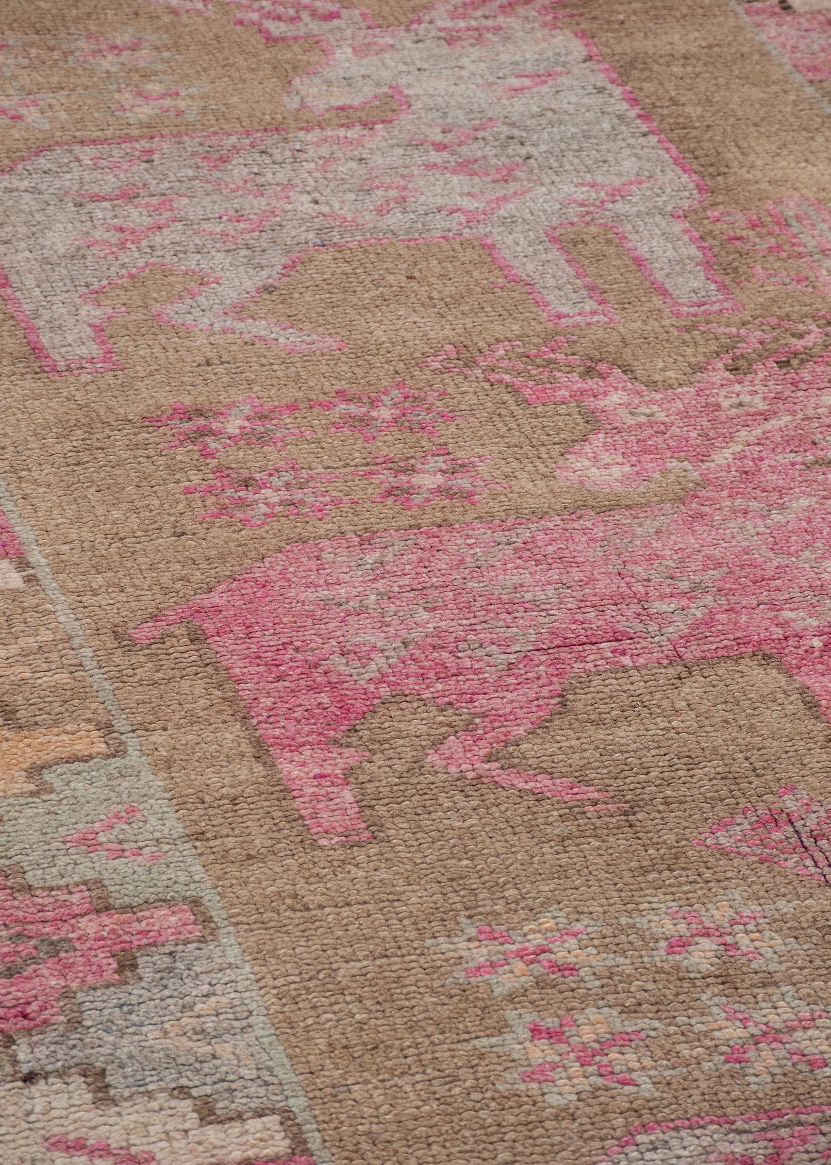 Kurdish Ecru 3’5″ x 10’7″