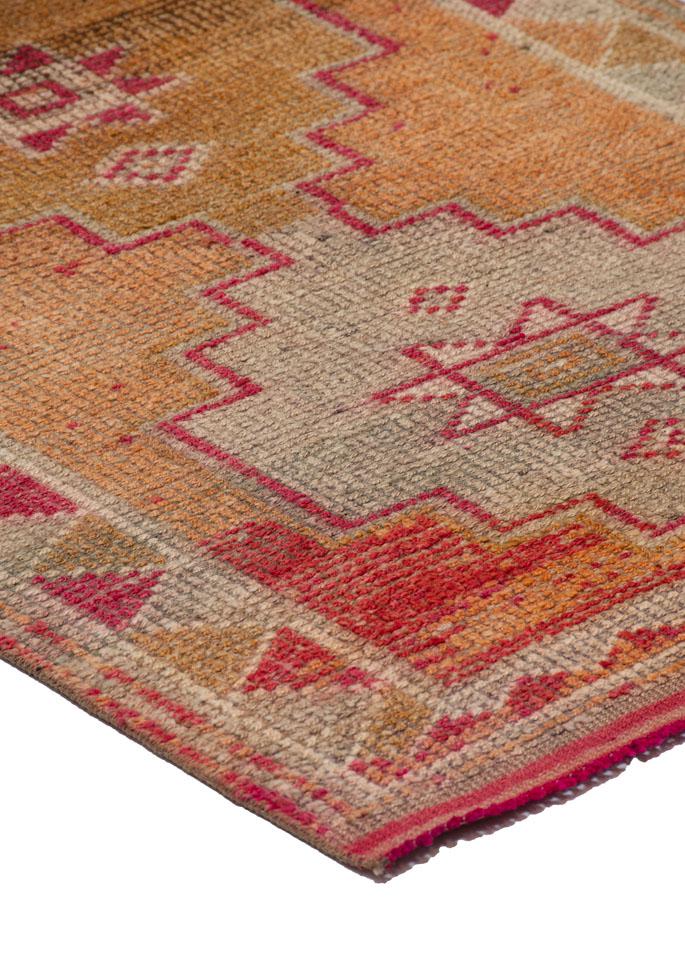 Kurdish Melon 2’10” x 9’4″