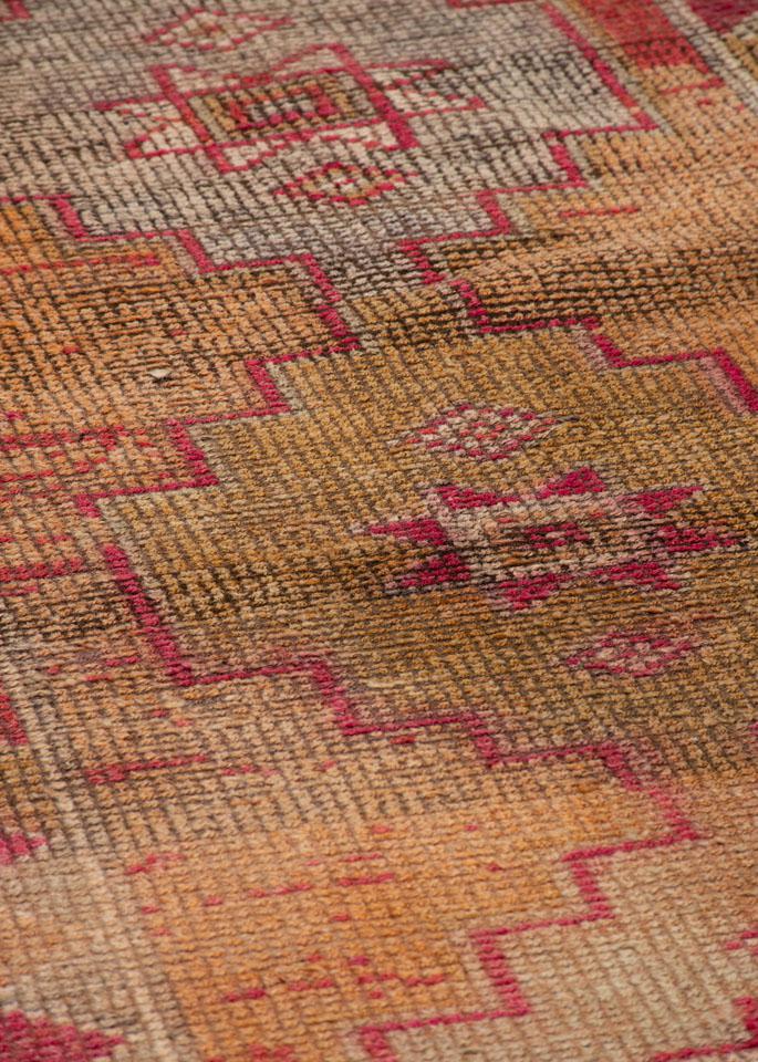 Kurdish Melon 2’10” x 9’4″