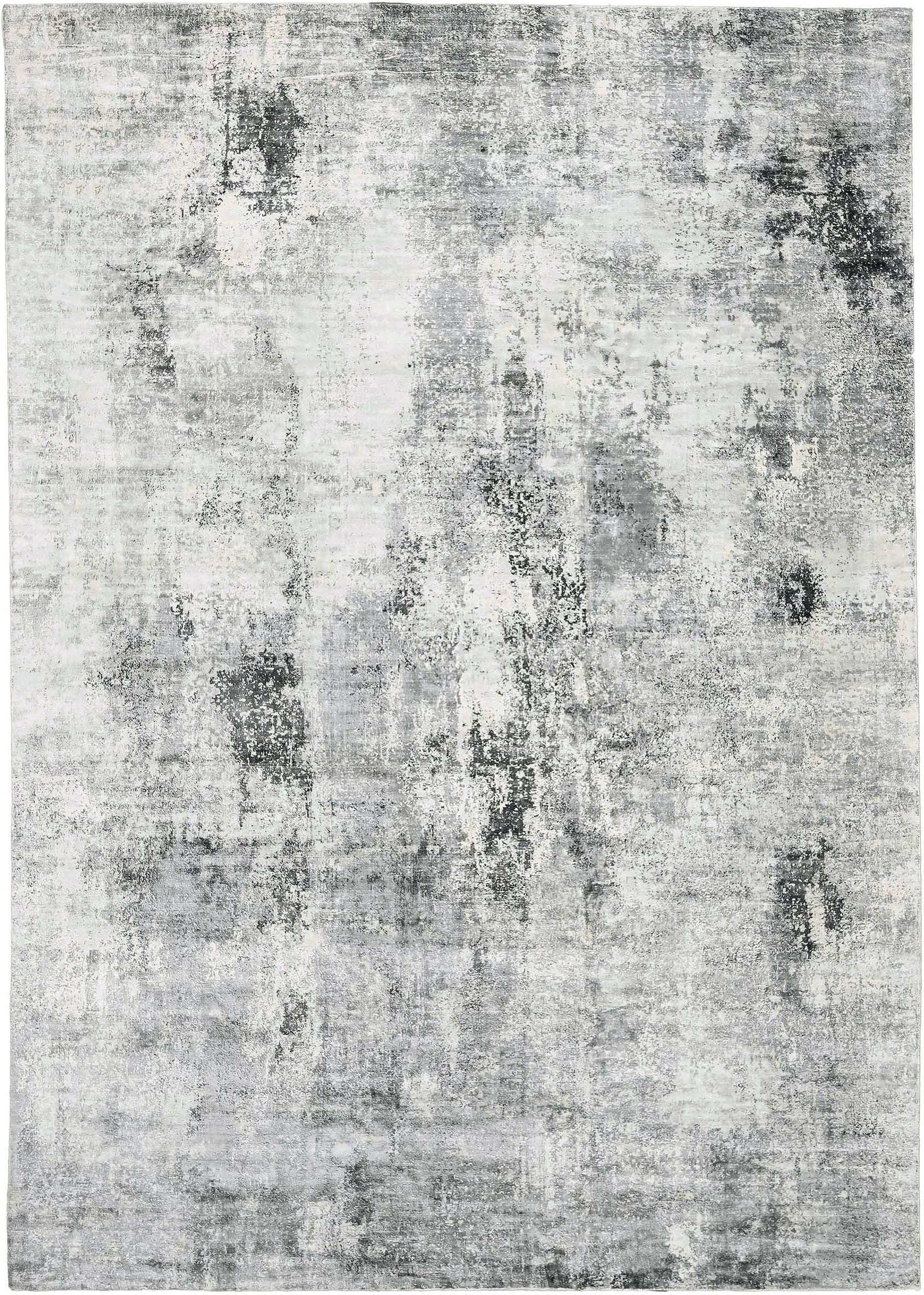 Glacial Silver 5’10” x 8’11”