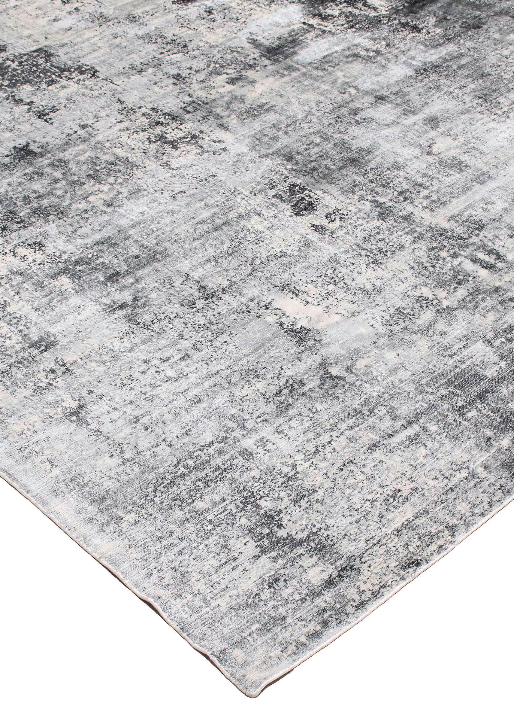 Glacial Silver 5’10” x 8’11”