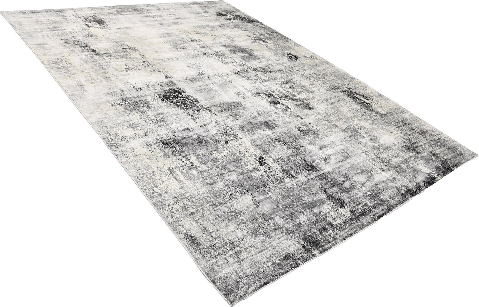 Glacial Silver 5’10” x 8’11”