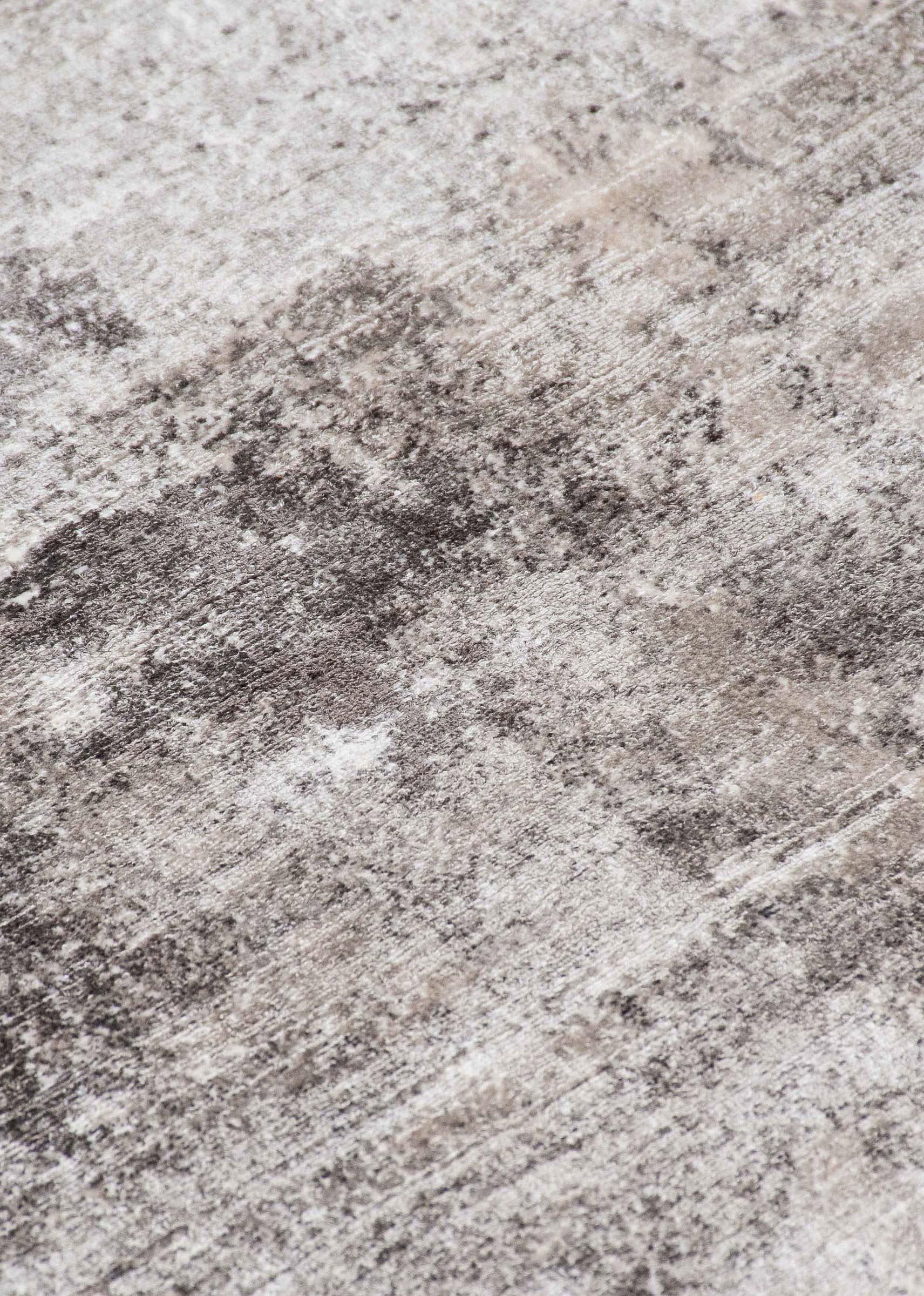 Glacial Beige Brown 5’11” x 8’11”