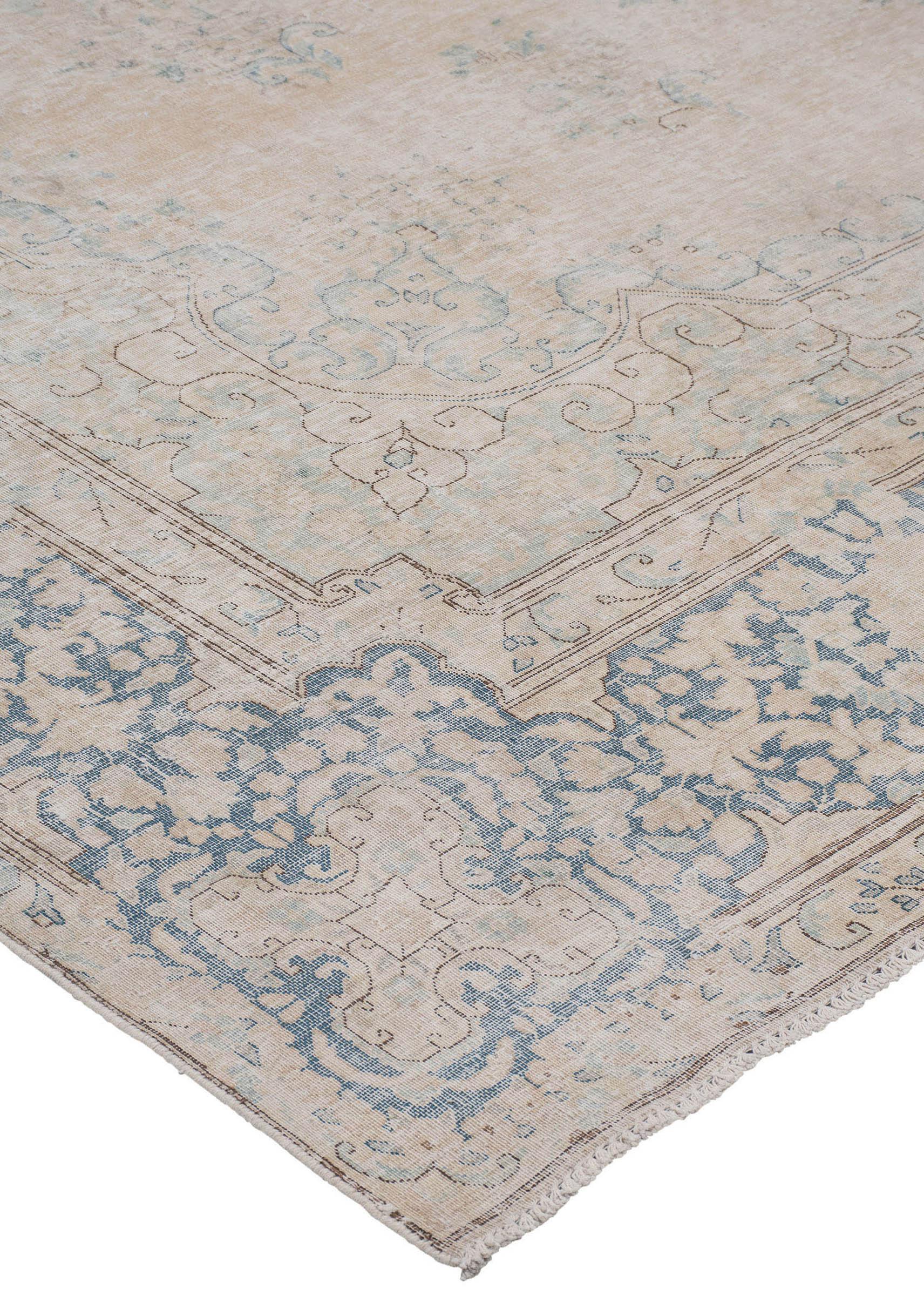 Era Almond 9’8″ x 12’10”
