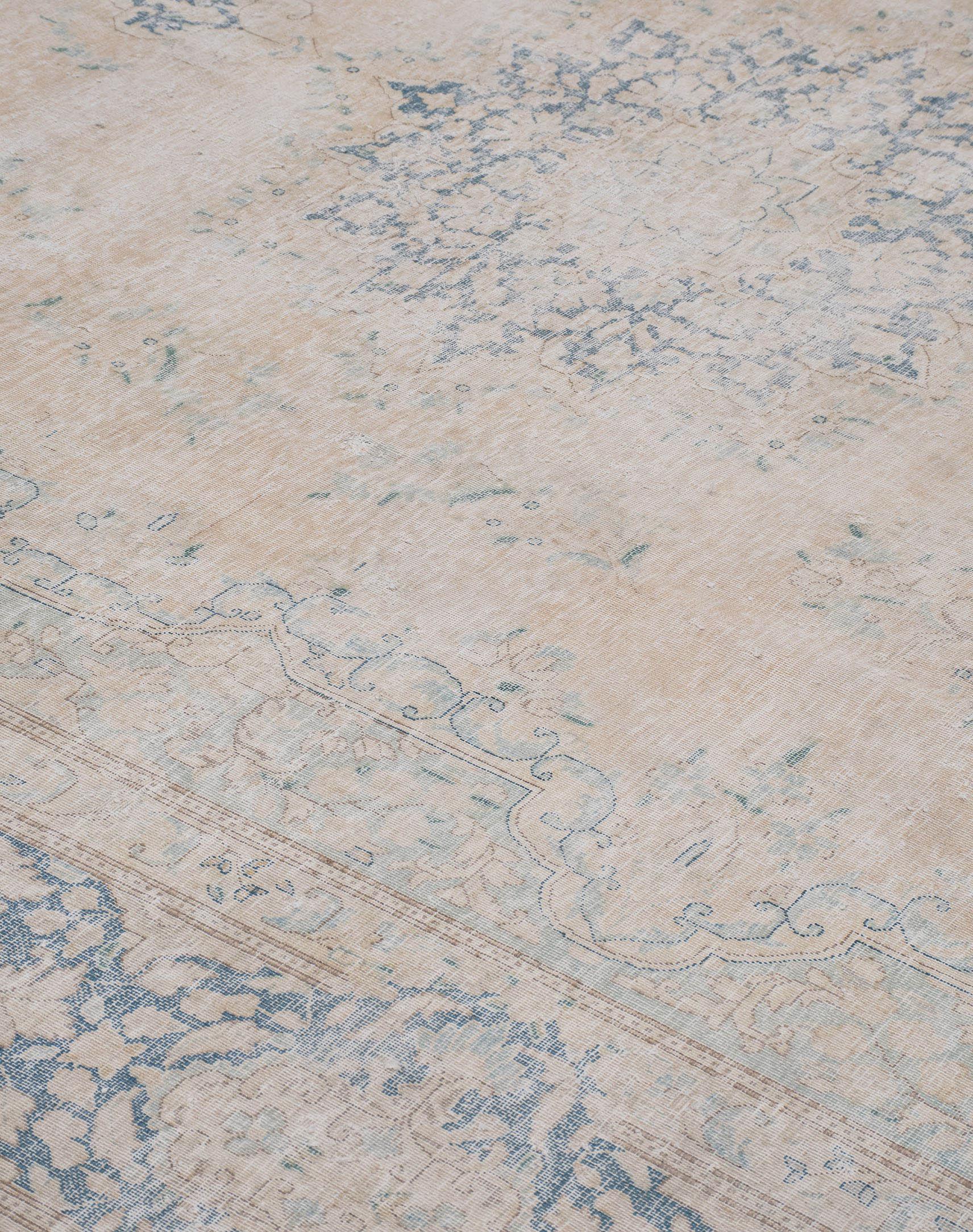 Era Almond 9’8″ x 12’10”