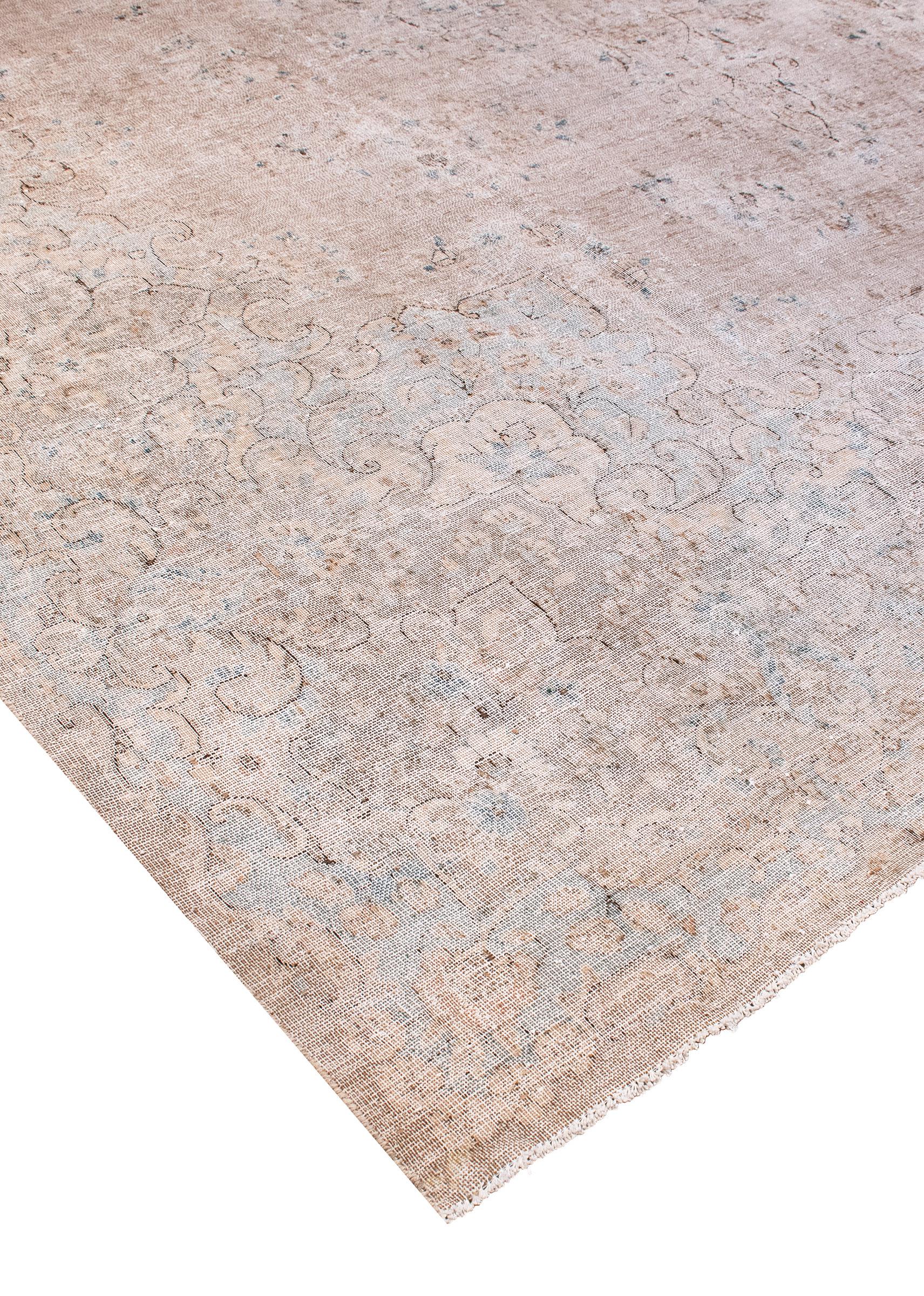 Vintage Bisque 9’6″ x 12’5″