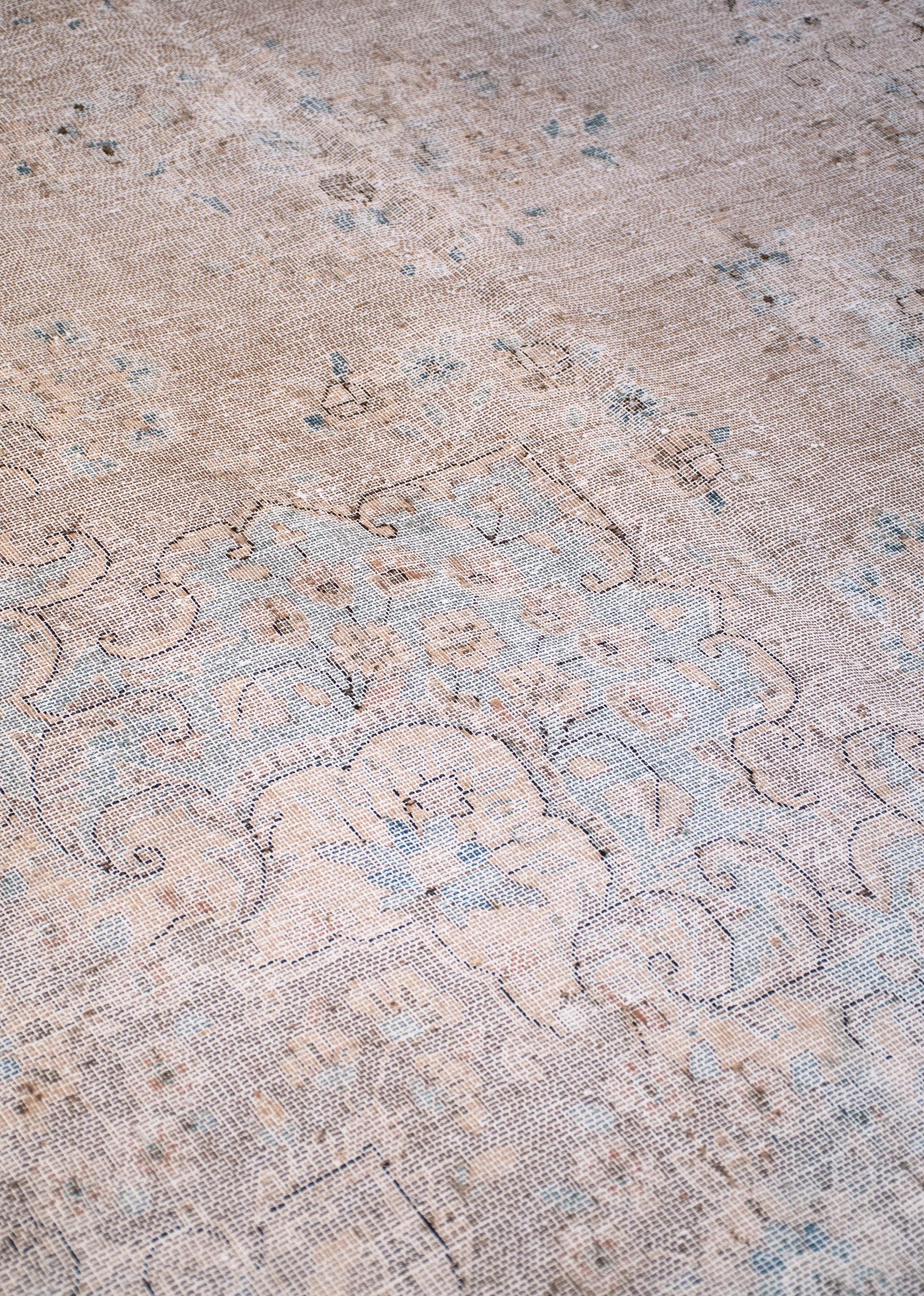 Vintage Bisque 9’6″ x 12’5″