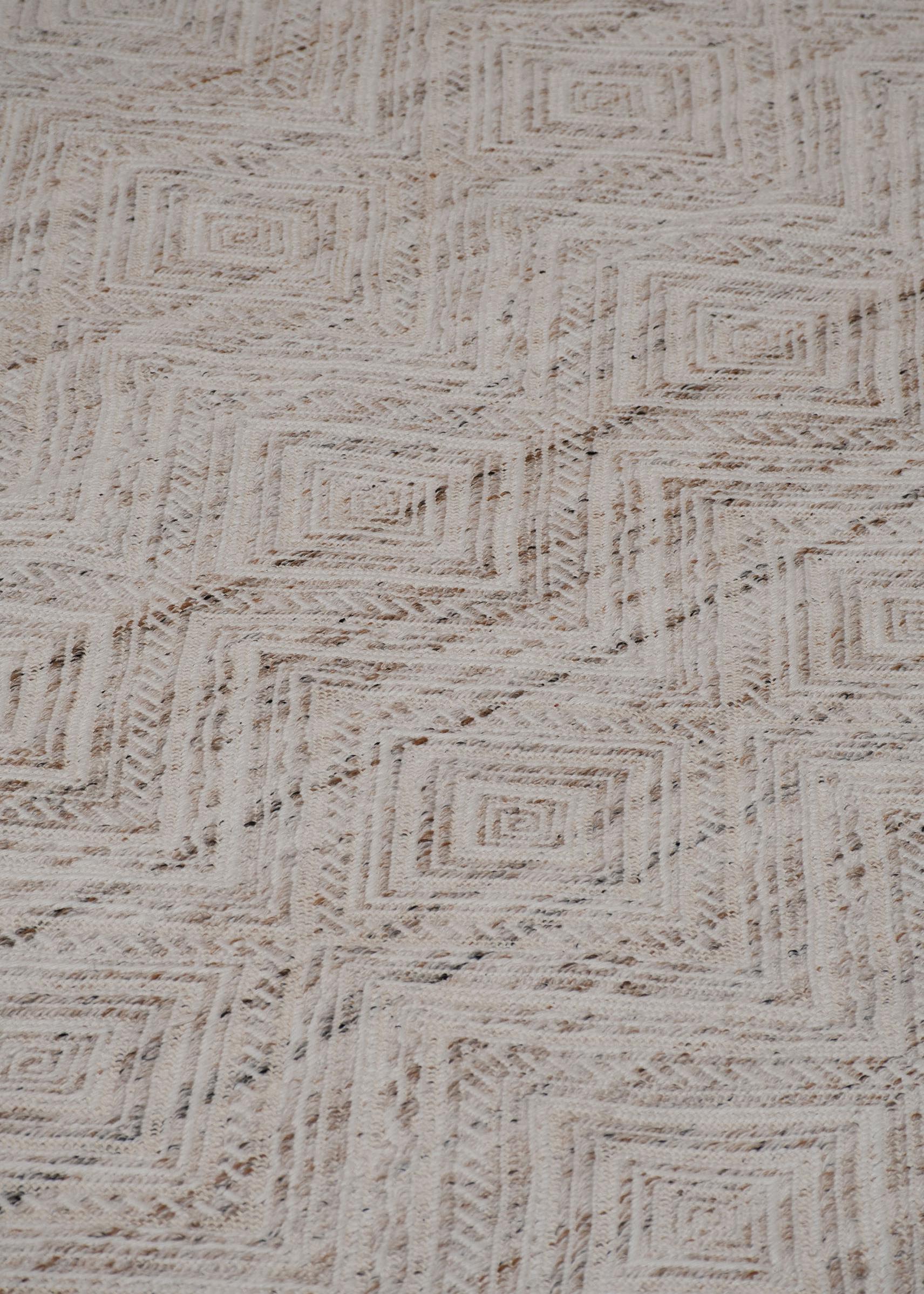 Herringbone Cream Sand 6′ x 9′