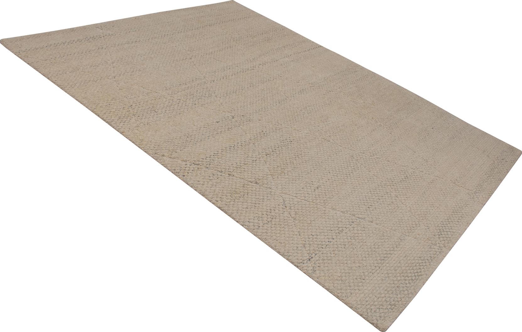 Lineage Silver Cream 8′ x 10′
