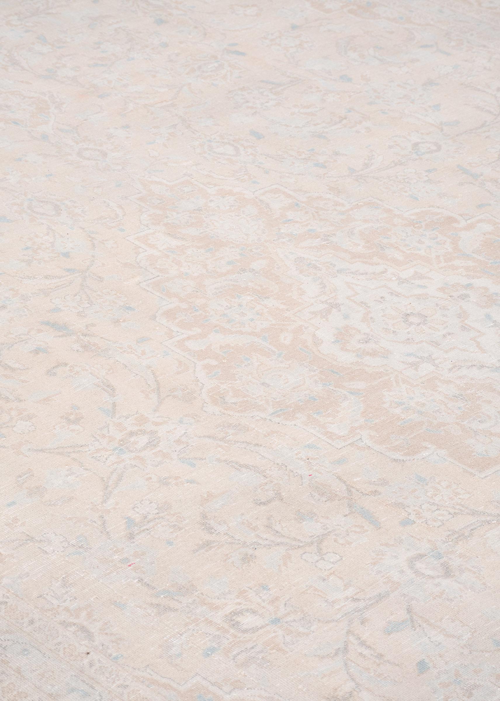 Vintage Warm Mocha 9’4”x15’3”