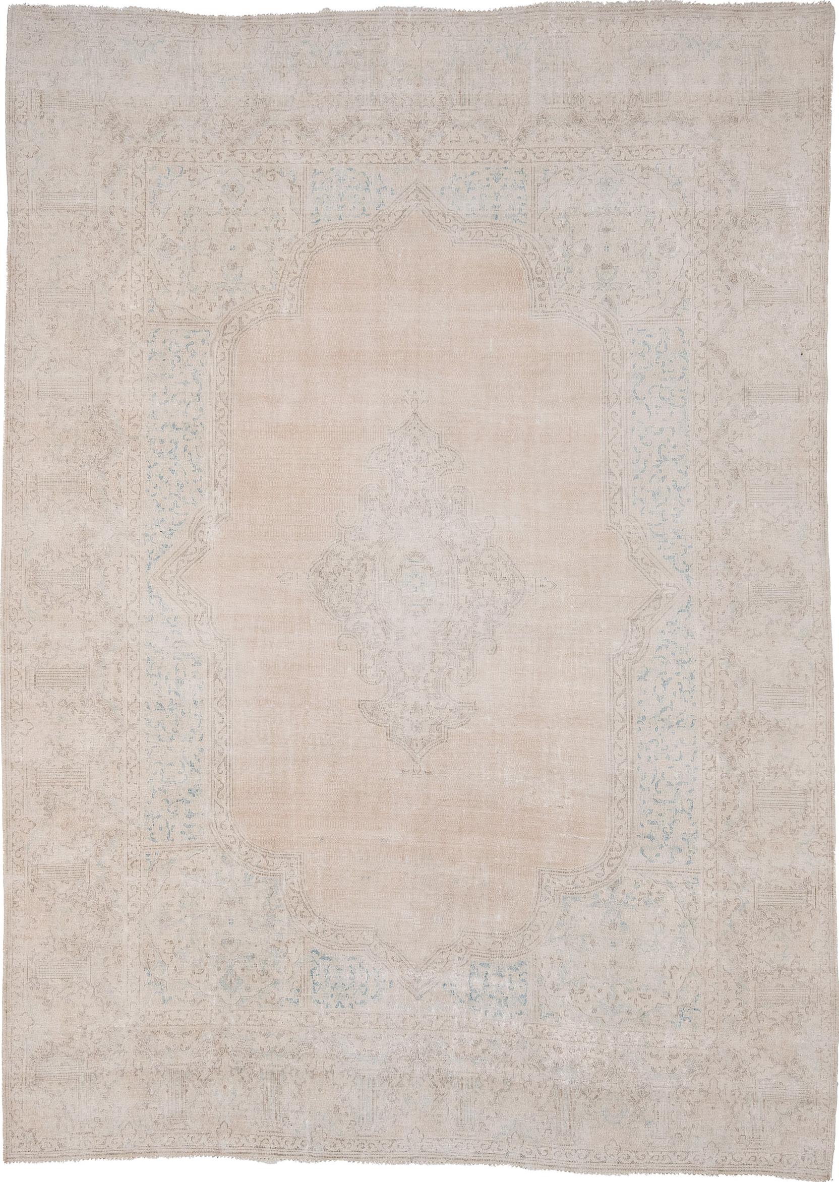 Vintage Beige 9’7″ x 12’11”