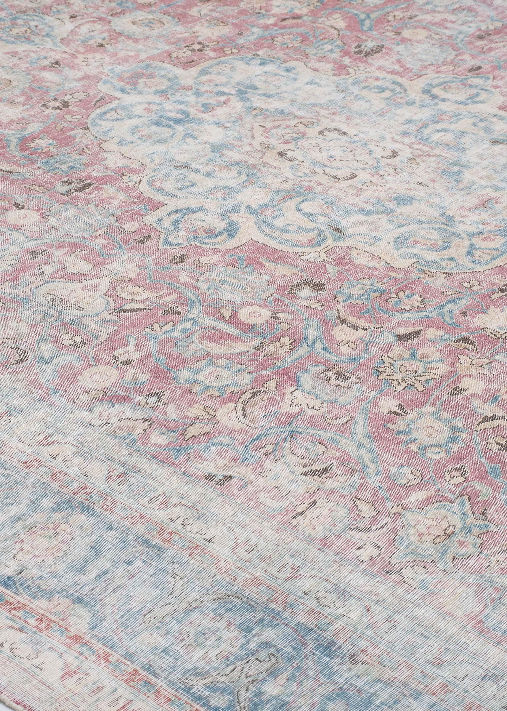 Vintage Rose 10′ x 12’2″