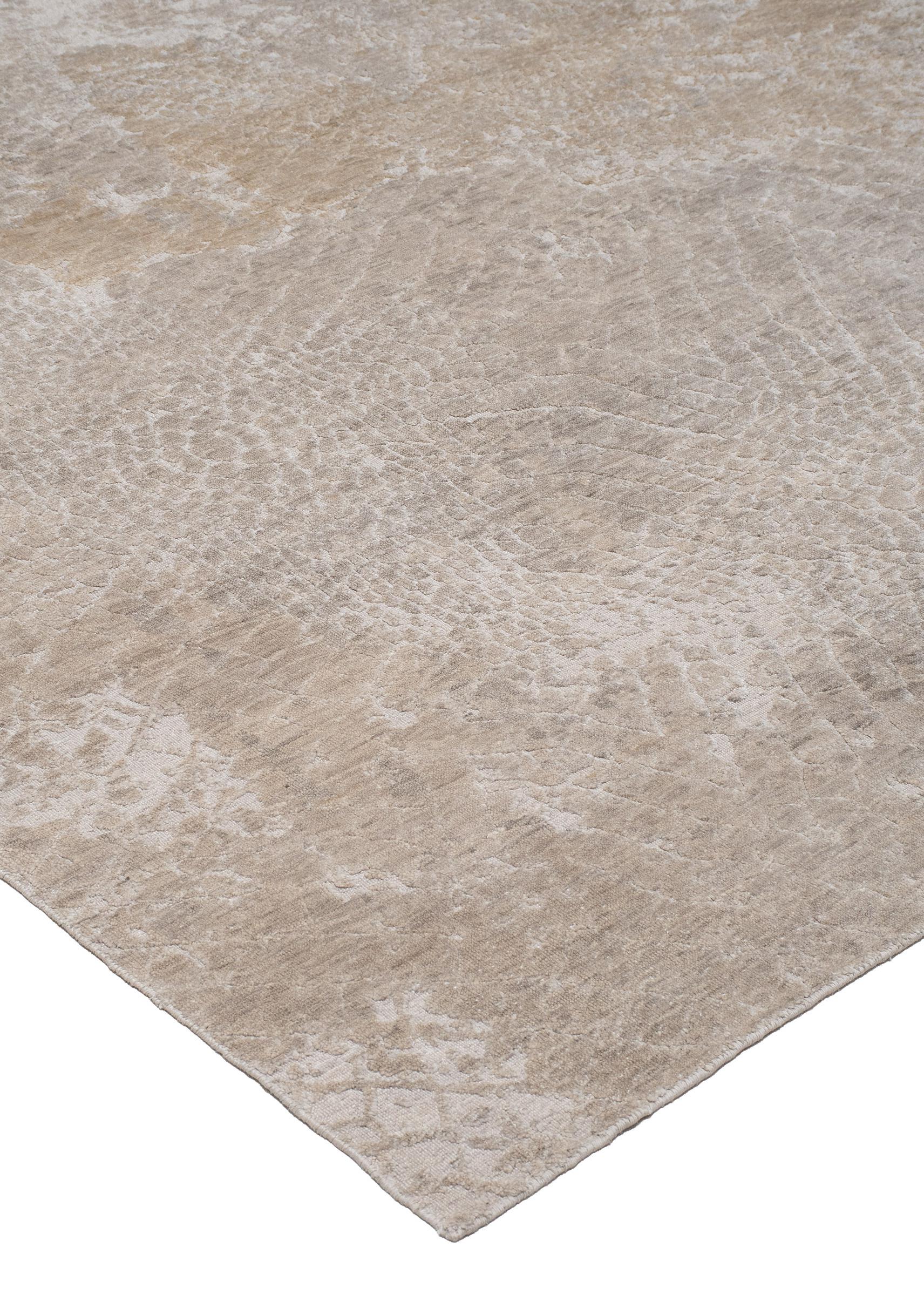 Veda Silver 8′ x 10′