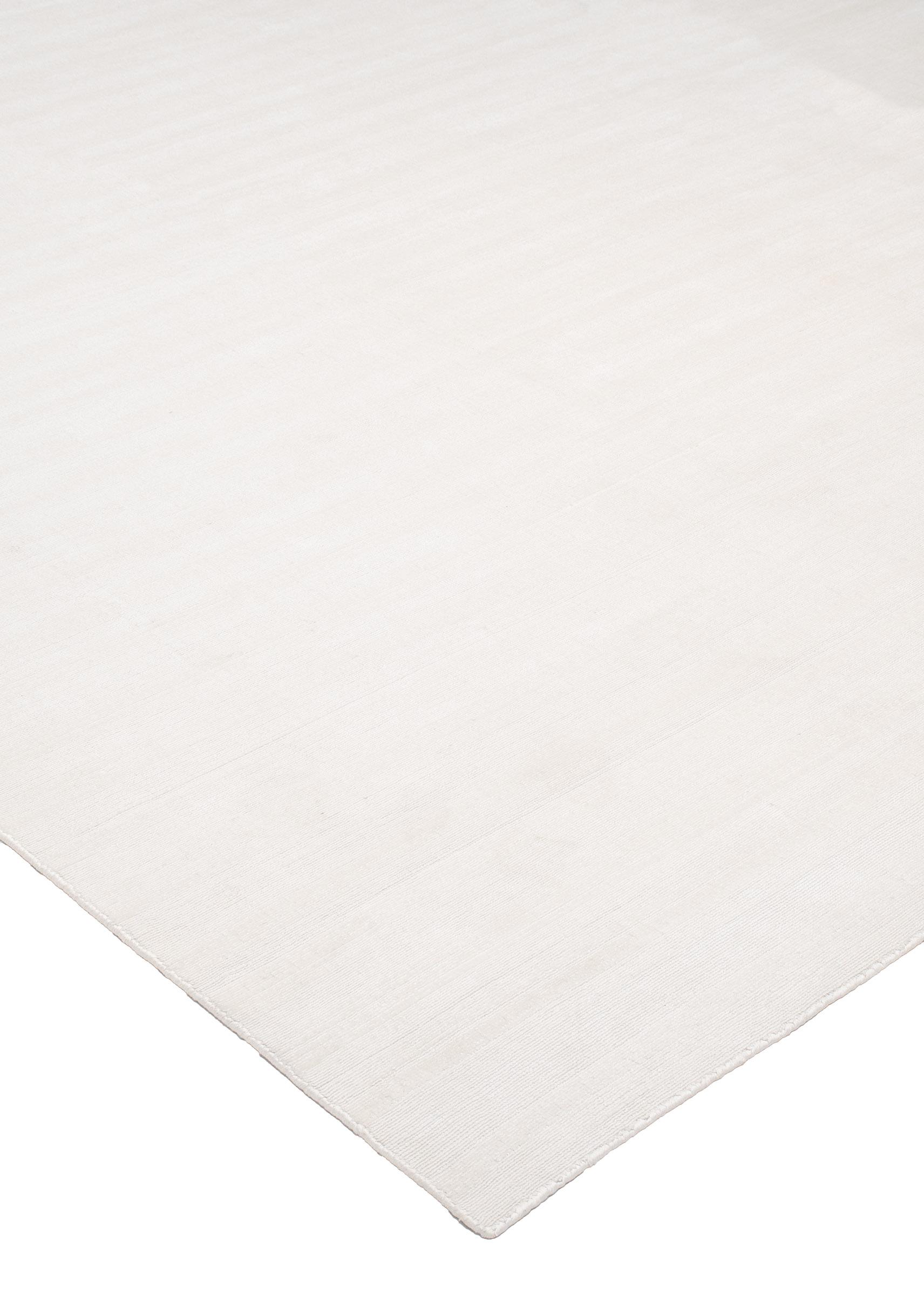 Chroma Snow 9′ x 11’11”