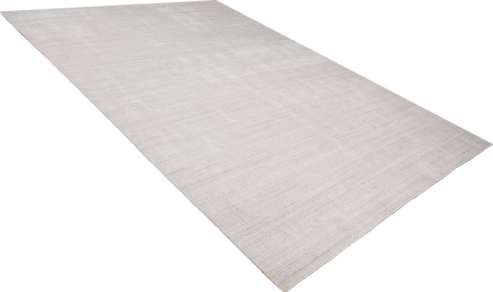Damo White 9’11” x 13’9″