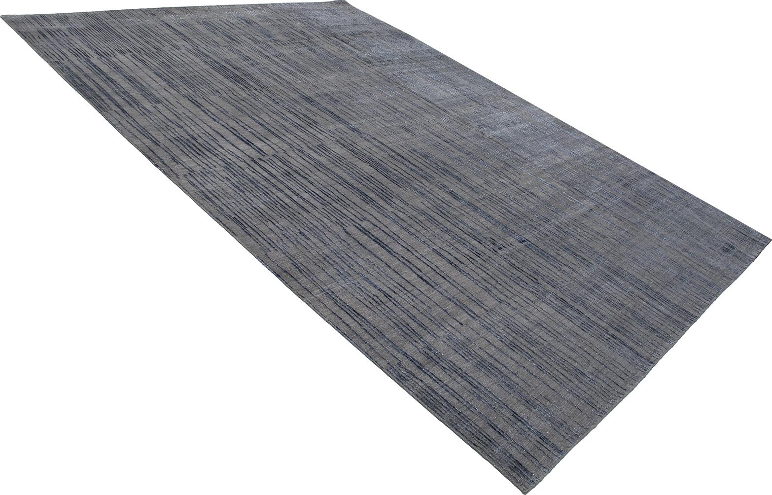 Lineage Midnight 10′ x 13’9″
