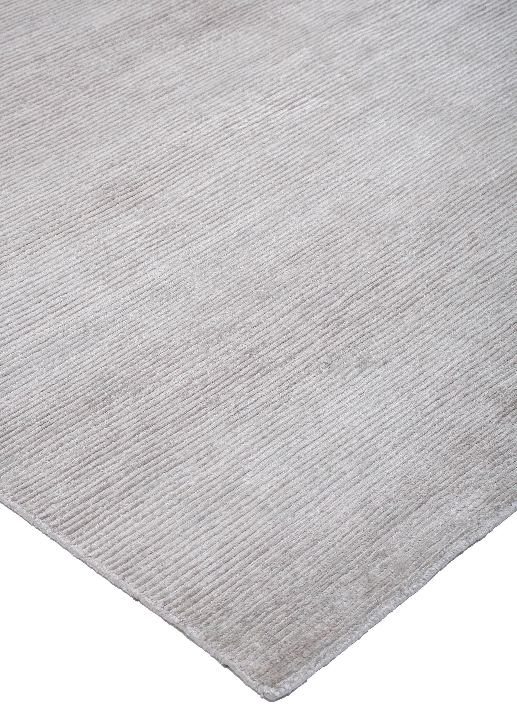 Relax Silver 10′ x 14′