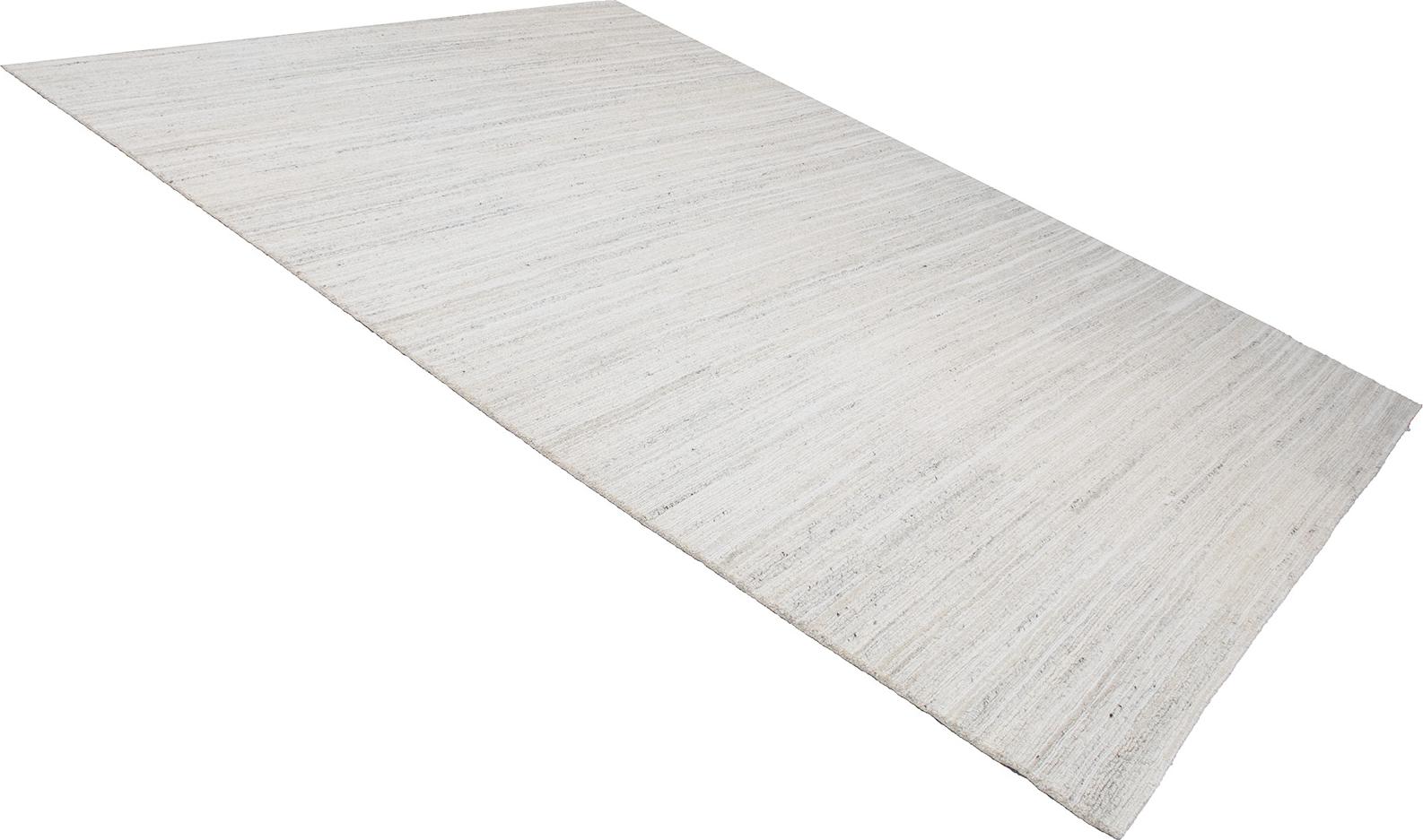 Konia Silver 7’11” x 10’2″