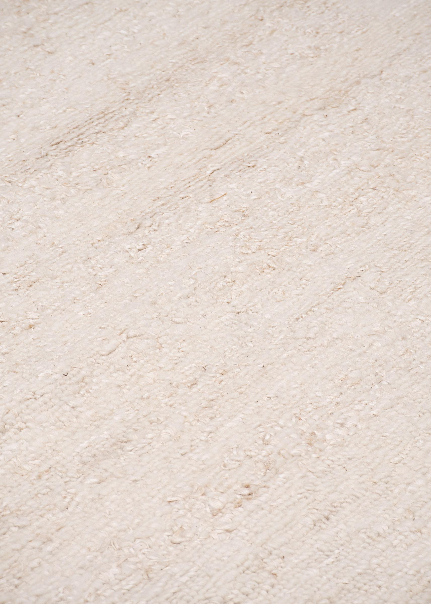 Opaque Ivory  10’0”x14’0”